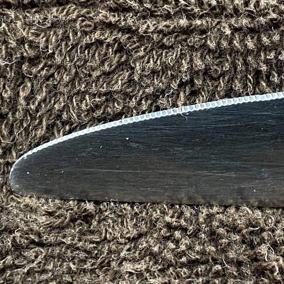 2 (Two) Distinction Lisbon Stainless Oneida 9 1/4" - Picture 4 of 5